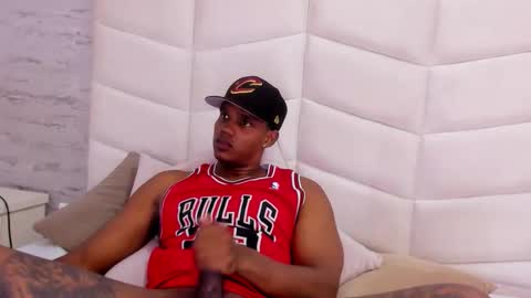 jax black online show from November 12, 2025, 7:57 pm