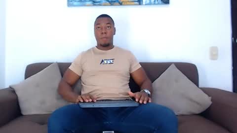 Snapshot of jay_smit chatting on December 26, 2024, 11:35 pm jay smit online show from December 26, 2024, 11:35 pm