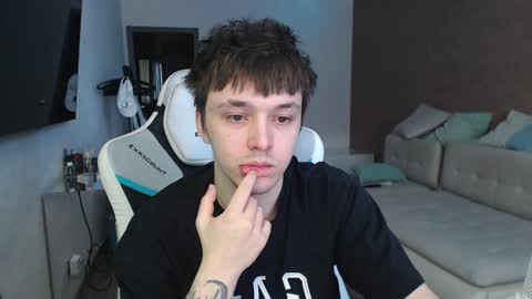 Jayce online show from February 7, 2025, 8:33 am