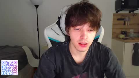 Jayce online show from October 14, 2025, 4:02 am