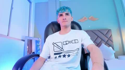 jaydenvillalobos online show from September 23, 2025, 2:42 pm
