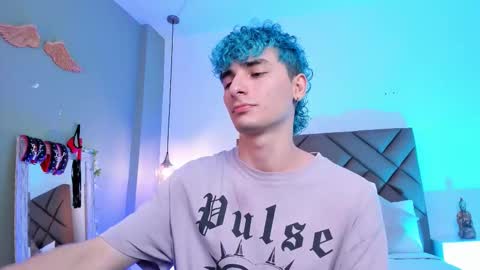 jaydenvillalobos online show from October 15, 2025, 1:33 pm