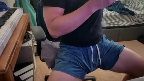 Jayhollins bigcock online show from May 19, 2026, 3:51 pm