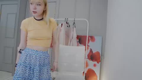 Snapshot of jayne_weyne chatting on December 2, 2025, 11:26 am Jayne online show from December 2, 2025, 11:26 am