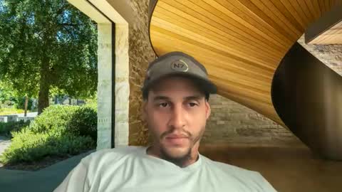 Snapshot of jaysmooth84 chatting on November 27, 2025, 1:02 pm Jay online show from November 27, 2025, 1:02 pm