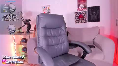 jaythomax online show from March 4, 2025, 11:32 pm