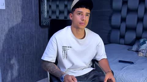 jaze_bradley online show from January 13, 2026, 11:26 am