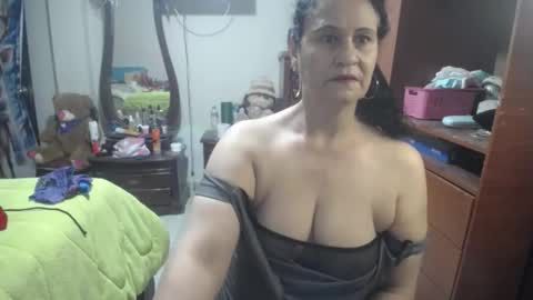 jazmim online show from December 5, 2025, 11:52 am