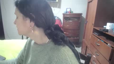 jazmim online show from December 15, 2025, 1:15 pm