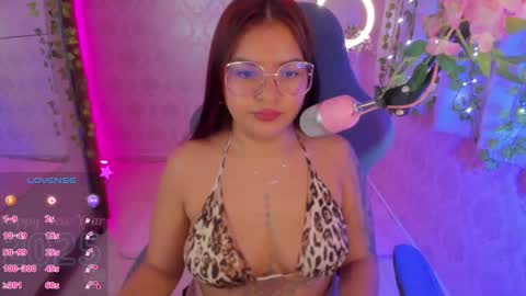 Jazmine online show from January 15, 2025, 10:27 am