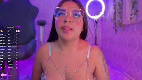 Jazmine online show from January 30, 2025, 1:42 pm