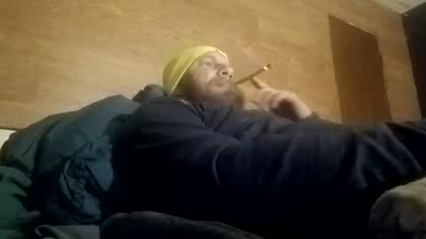 jbig329880 online show from October 28, 2025, 2:37 am