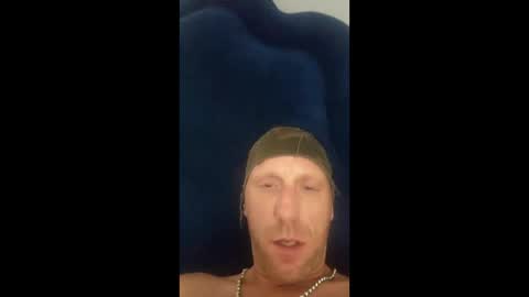 jcambron1408 online show from May 23, 2026, 2:54 pm