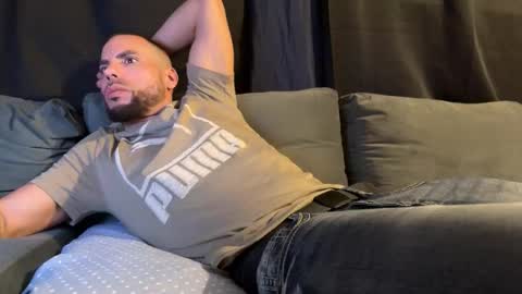 JcMax305 online show from February 15, 2026, 4:14 pm