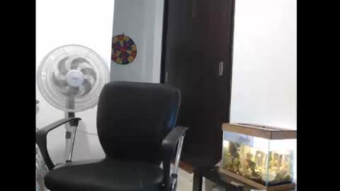 Snapshot of jcolbi chatting on September 9, 2025, 9:58 pm JColbi online show from September 9, 2025, 9:58 pm