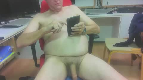 jdegroot7 online show from October 30, 2025, 8:09 pm