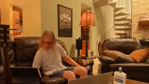 JDinEuless online show from May 17, 2026, 6:26 pm