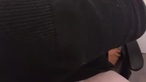 Snapshot of jean69006 chatting on December 5, 2024, 6:00 pm jean69006 online show from December 5, 2024, 6:00 pm