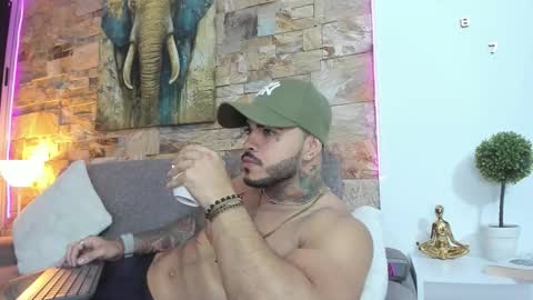 Jean  axelcrow       Modelo Independiente online show from September 28, 2025, 6:19 am