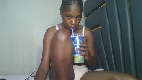 jean online show from December 21, 2025, 8:05 pm