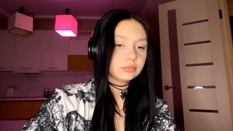 Jeane online show from December 17, 2025, 3:18 pm