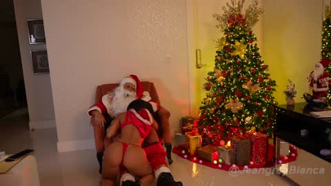 Snapshot of jeangreybianca chatting on December 16, 2024, 12:26 am Bianca online show from December 16, 2024, 12:26 am