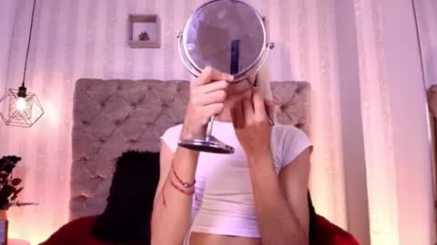 Snapshot of jeanne_holland chatting on July 13, 2026, 12:41 pm Jeanne Holland online show from July 13, 2026, 12:41 pm