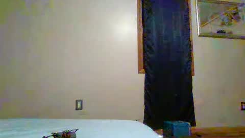 Snapshot of jearnold44 chatting on January 28, 2025, 4:29 am jearnold44 online show from January 28, 2025, 4:29 am