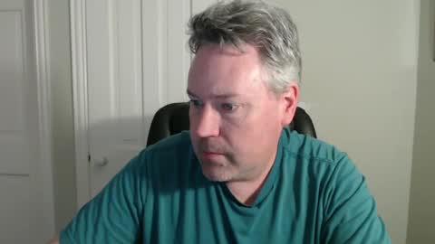 Snapshot of jeb5150 chatting on December 22, 2024, 7:10 pm JE online show from December 22, 2024, 7:10 pm