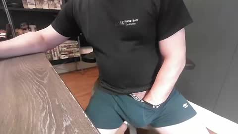 Snapshot of jedge4404 chatting on December 27, 2024, 2:54 pm jedge4404 online show from December 27, 2024, 2:54 pm