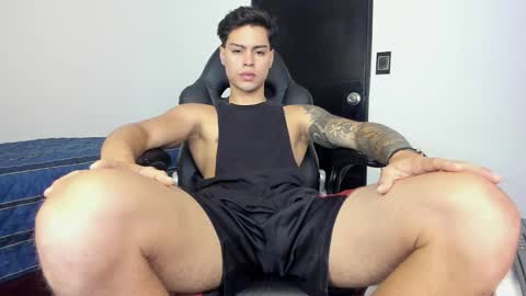 Jeanpii01 online show from December 14, 2025, 12:32 pm