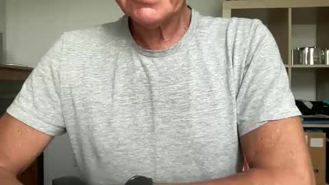 Sensual Jeeves online show from June 8, 2026, 11:21 am