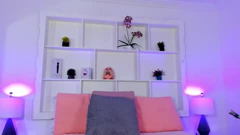 Jehn online show from November 22, 2025, 1:21 pm