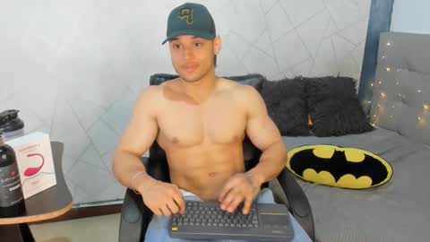 Snapshot of jeicob_gagnon chatting on January 6, 2025, 10:58 pm jeicob gagnon online show from January 6, 2025, 10:58 pm