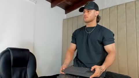 Snapshot of jeicob_gagnon chatting on October 21, 2025, 11:33 am jeicob gagnon online show from October 21, 2025, 11:33 am