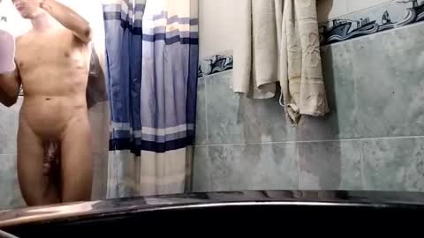 jelepetor online show from November 17, 2025, 4:35 pm