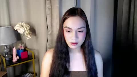 Jelian online show from November 28, 2025, 5:37 pm