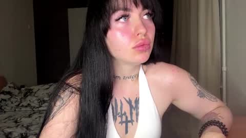 jellyfreya online show from June 25, 2026, 8:35 pm