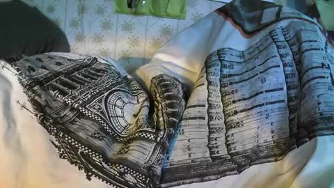 jellykulli online show from April 4, 2026, 7:28 am