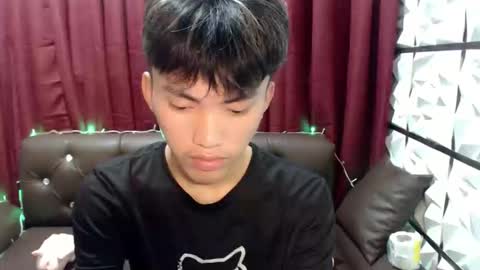 jemart_urnaughtboy online show from June 4, 2026, 2:06 am