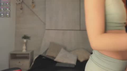 Snapshot of jenaa_ chatting on June 17, 2026, 12:40 pm JEENA online show from June 17, 2026, 12:40 pm