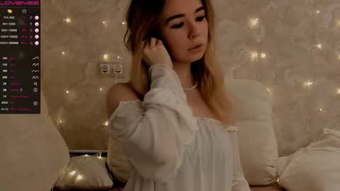 EvaSileZ online show from October 23, 2025, 5:01 pm