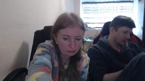 Snapshot of jenisandpeter chatting on December 19, 2025, 7:26 am JenisAndPeter online show from December 19, 2025, 7:26 am