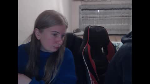 Snapshot of jenisandpeter chatting on February 28, 2026, 7:26 pm JenisAndPeter online show from February 28, 2026, 7:26 pm