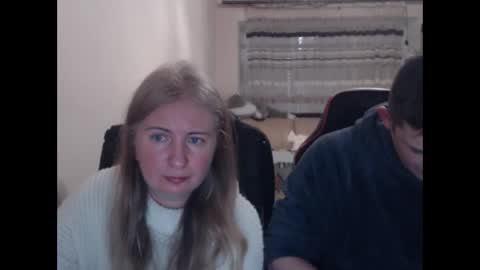 Snapshot of jenisandpeter chatting on March 1, 2026, 7:38 pm JenisAndPeter online show from March 1, 2026, 7:38 pm