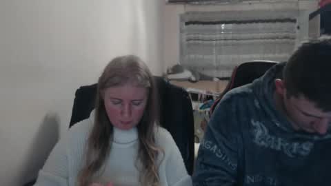 Snapshot of jenisandpeter chatting on March 2, 2026, 7:21 pm JenisAndPeter online show from March 2, 2026, 7:21 pm