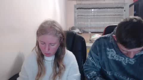 Snapshot of jenisandpeter chatting on March 3, 2026, 7:31 pm JenisAndPeter online show from March 3, 2026, 7:31 pm