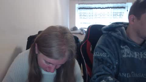 Snapshot of jenisandpeter chatting on March 6, 2026, 7:27 am JenisAndPeter online show from March 6, 2026, 7:27 am