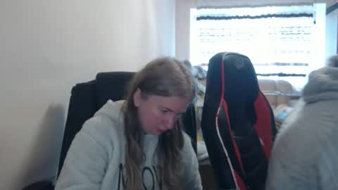 Snapshot of jenisandpeter chatting on March 13, 2026, 7:37 am JenisAndPeter online show from March 13, 2026, 7:37 am