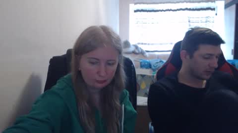 Snapshot of jenisandpeter chatting on March 27, 2026, 7:36 am JenisAndPeter online show from March 27, 2026, 7:36 am